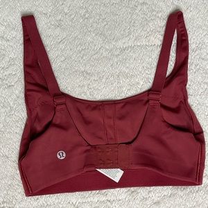 Lululemon Red/Pink Size 4 Sports Bra